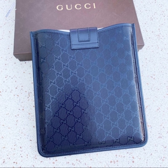 NWT Authentic Gucci GG Supreme Waterproof Ipad Case Envelope Purse Unisex - Picture 2 of 7
